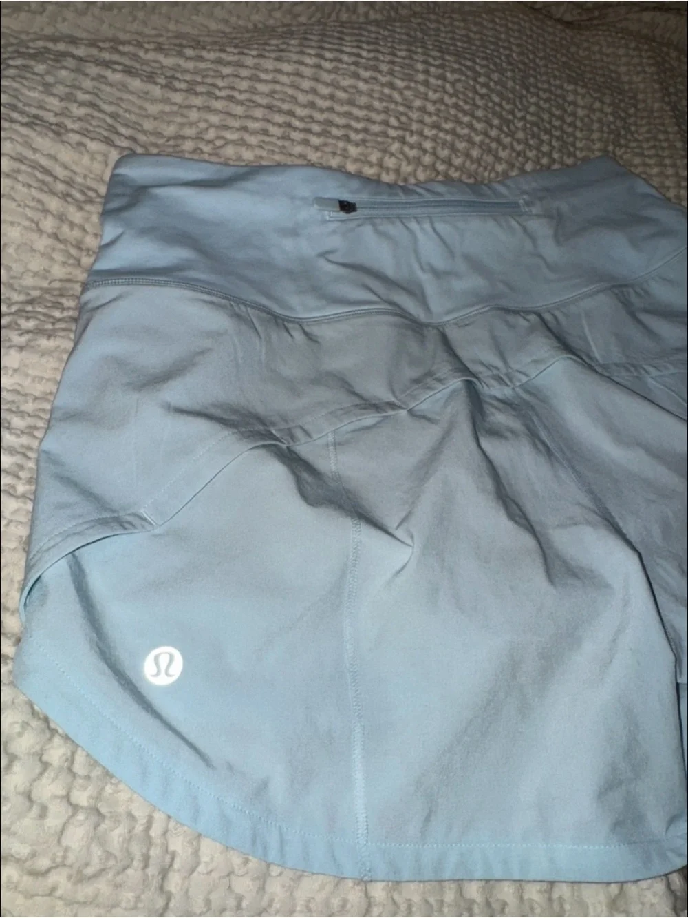 Lululemon Speed Up High-Rise Lined Short 4” in Powder Blue, size 6 - stained